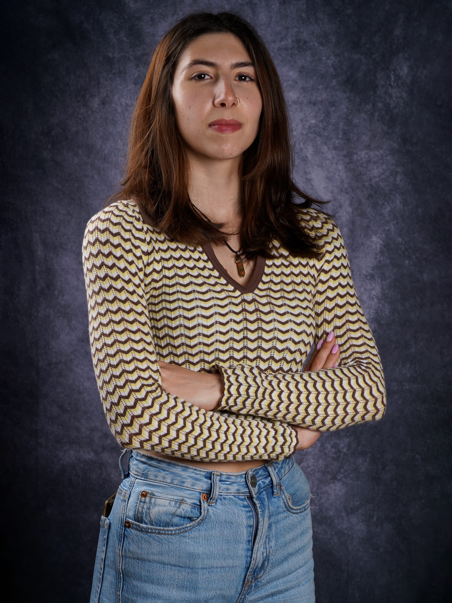 Retrato corporativo de mulher em estúdio com luz profissional