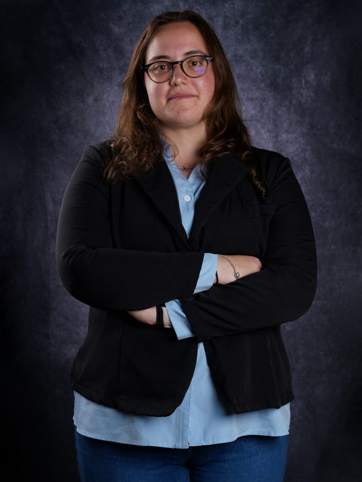Retrato corporativo de mulher em estúdio